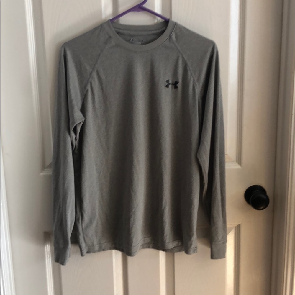 Men’s Under Armour heat gear long sleeve shirt